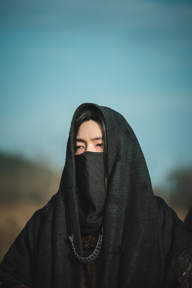 배우 장동건 이준기 신세경 김옥빈 출연의 