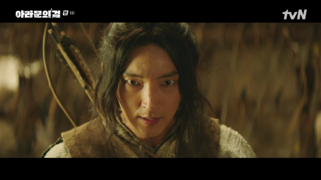 배우 장동건 이준기 신세경 김옥빈 주연의 tvN 