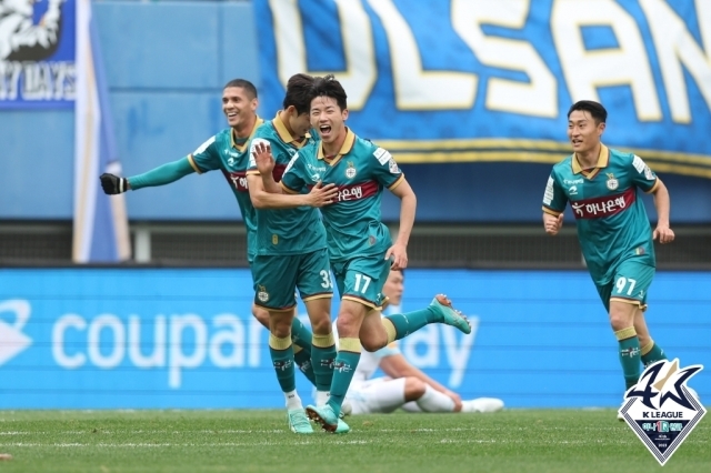 울산전에서 골 넣은 이현/한국프로축구연맹