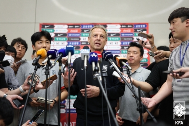 클린스만 감독/대한축구협회