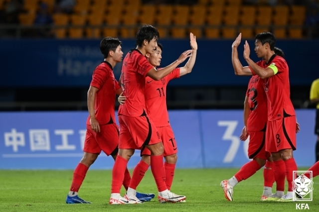 득점에 기뻐하는 선수들/대한축구협회