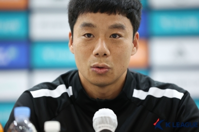 염기훈 감독대행/한국프로축구연맹