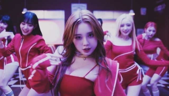 그룹 라잇썸(LIGHTSUM, 상아 초원 나영 히나 주현 유정). / 큐브엔터테인먼트