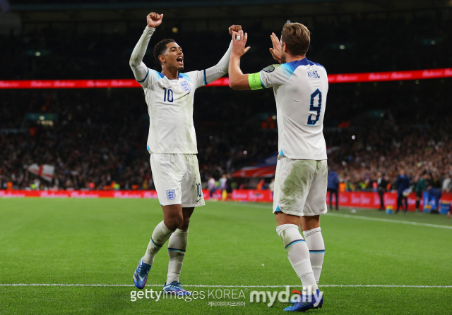 잉글랜드 축구대표팀 미드필더 주드 벨링엄(왼쪽). /게티이미지코리아