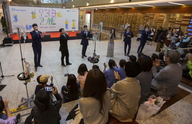 종근당홀딩스가 30일 서울 마곡동 이대서울병원 우복희 아트홀에서 ‘종근당 오페라 희망이야기 오페라&콘서트