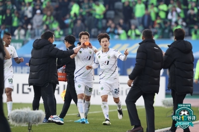 2019년 울산 원정에서 동점골 넣은 김진수/한국프로축구연맹