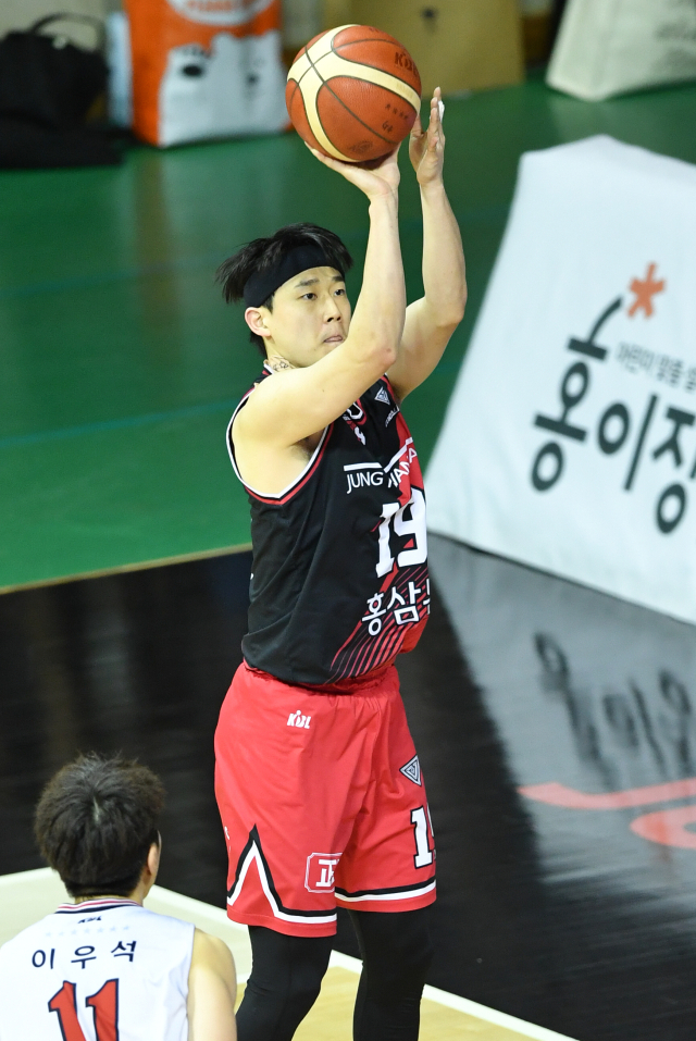 안양 정관장 레드부스터스 최성원./KBL