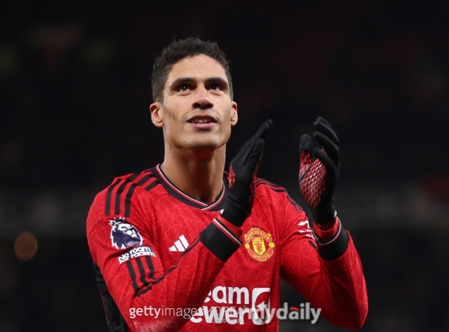 Manchester United Raphael Varane Transfer News and Updates