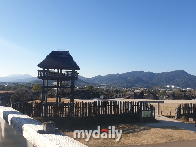요시노가리 역사공원 초입에서 촬영한 풍경. /천주영 기자