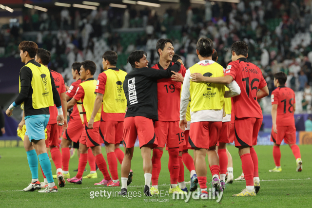 클린스만 감독이 이끄는 한국 대표팀이 에듀케이션 시티 스타디움에서 2022 카타르 월드컵 기적을 재현했다./게티이미지코리아