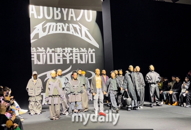 서울패션위크24FW 아조바이아조. /이지혜 기자