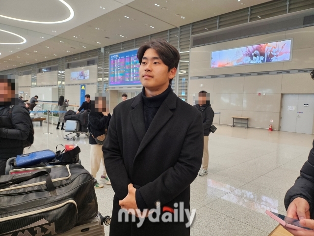 KT 위즈 박영현./인천공항=김건호 기자 rjsgh2233@mydaily.co.kr