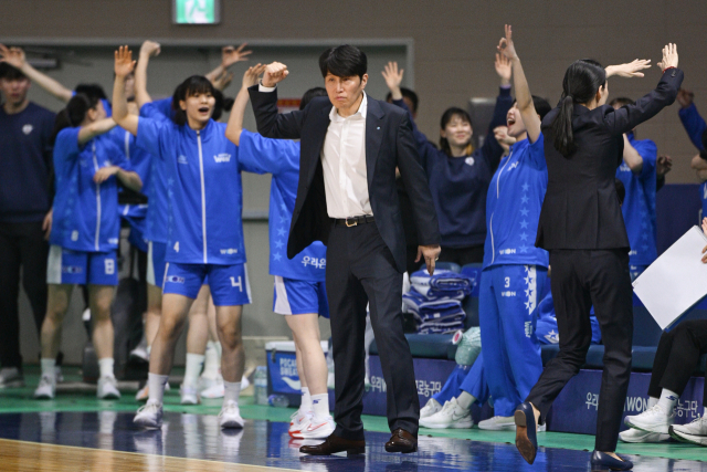 아산 우리은행 우리WON 위성우 감독./WKBL