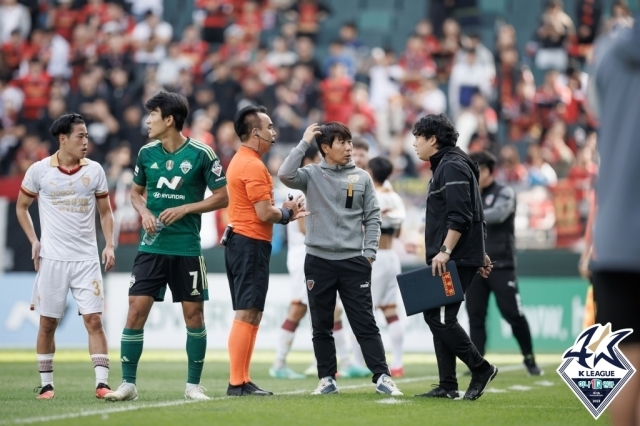 전북 현대와 포항 스틸러스의 경기에서 나온 교체 실수 사건 당시/한국프로축구연맹