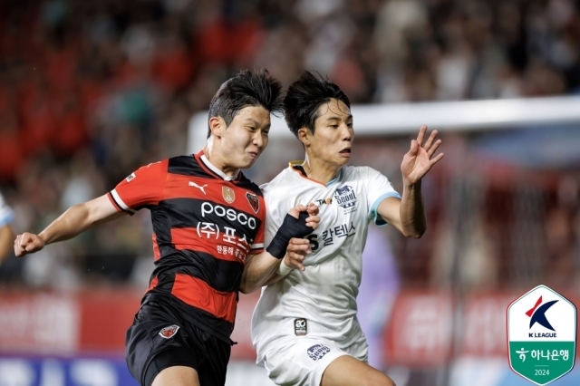 이승준(사진 오른쪽)/한국프로축구연맹