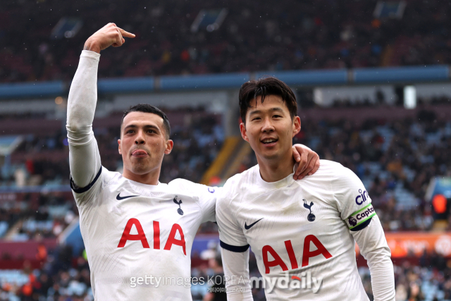 포로는 오는 12일 덴마크를 상대로 유럽축구연맹(UEFA) 네이션스리그 경기를 치르는 스페인 대표팀에 발탁됐다. 유로 2024 최종엔트리 합류에 실패했던 포로는 스페인 대표팀에서 다시 활약할 수 있는 기회를 얻었다. 포로는 지난 2021년 스페인 대표팀에서 A매치 데뷔전을 치른 후 A매치 통산 3경기에 출전했다./게티이미지코리아