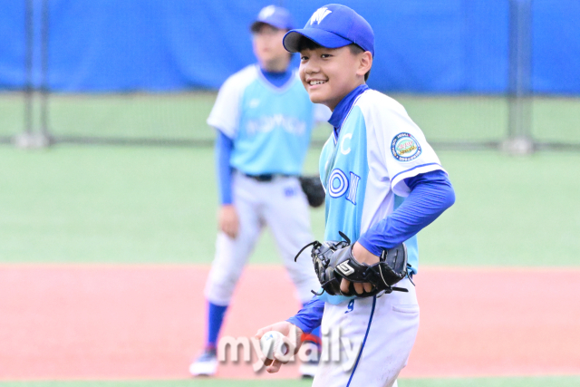 노원구 유소년야구단의 전현준이 투수로 마운드에 올랐다. /횡성베이스볼테마파크 곽경훈 기자