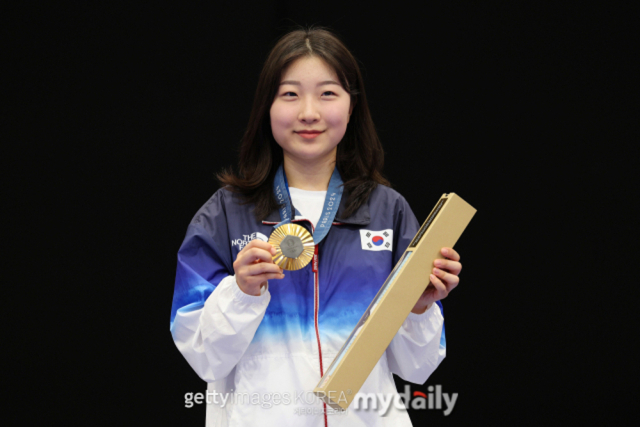 사격 여자 공기 소총 10m에서 금메달을 거머쥔 반효진. /게티이미지코리아