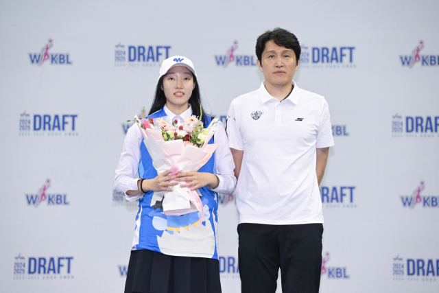 아산 우리은행 우리WON 이민지, 위성우 감독./WKBL