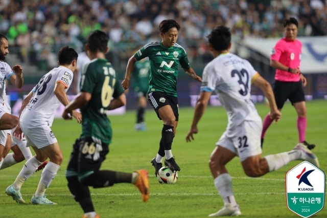 전북과 서울의 경기 모습/한국프로축구연맹