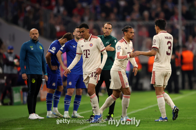 바이에른 뮌헨은 18일(한국시간) 독일 뮌헨 밀리안츠아레나에서 열린 2024-25시즌 UEFA 챔피언스리그 본선 1차전에서 디나모 자그레브(크로아티아)를 9-2로 대파했다. 김민재는 이날 경기에서 선발 출전해 후반 23분 교체되며 70분 가량 활약했다. 김민재는 올 시즌 초반 바이에른 뮌헨에서 전경기 선발 출전을 이어간 가운데 바이에른 뮌헨은 상승세를 이어갔다./게티이미지코리아