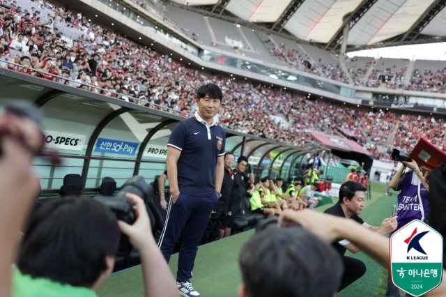 FC서울과 수원FC의 32라운드 경기. 서울이 K리그 단일시즌 최다관중 기록을 세웠다/프로축구연맹