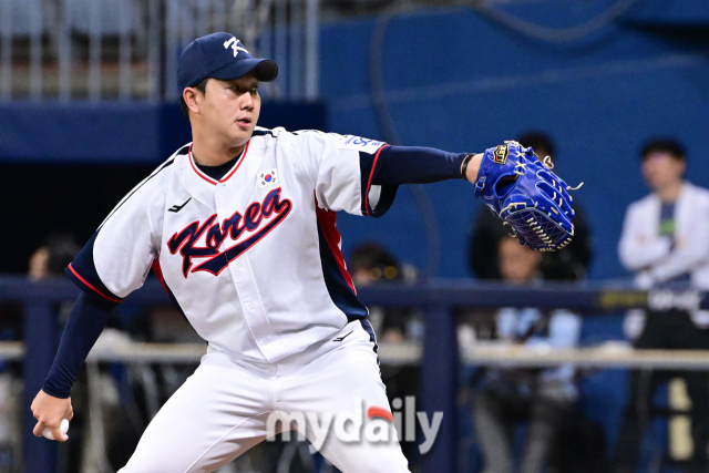 2024 세계야구소프트볼연맹(WBSC) 프리미어12 대표팀 유영찬./마이데일리