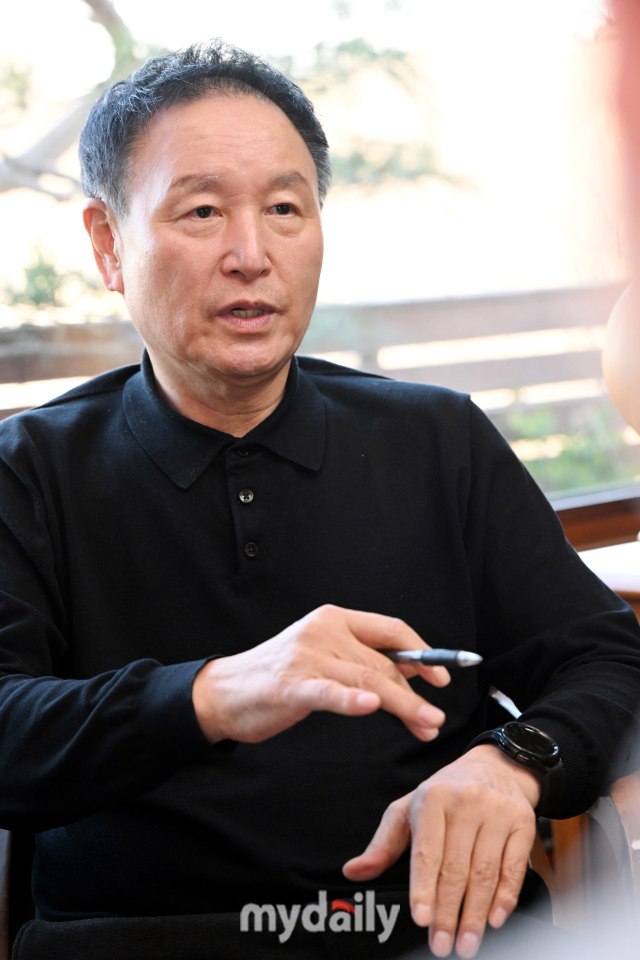 파주 NFC를 살려야 하는 이유에 대해 설명하는 허 후보. /방배동=곽경훈 기자