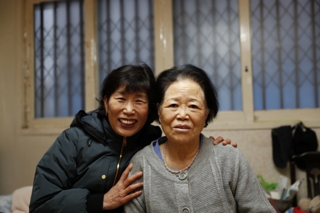 hy 사회복지재단의 ‘홀몸노인돌봄활동’. /hy 사회복지재단