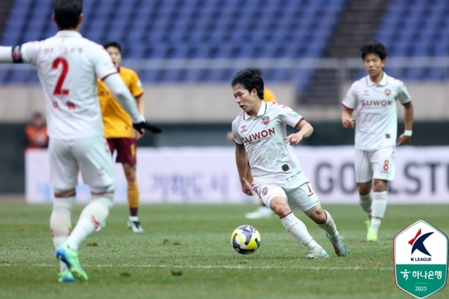 광주FC와 수원FC의 경기 모습/한국프로축구연맹