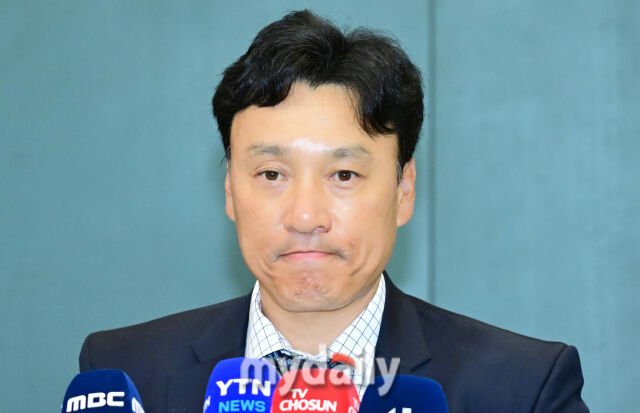 두산베어스 이승엽 감독이 4일 인천국제공항을 통해 일본 미야자키 스프링캠프를 마치고 귀국했다./인천공항 = 한혁승 기자