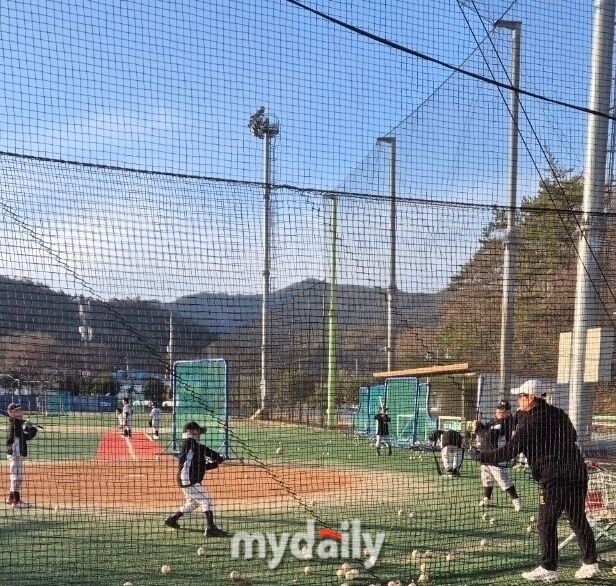 훈련 중인 완도군 유소년야구단. /완도군 유소년야구단 제공