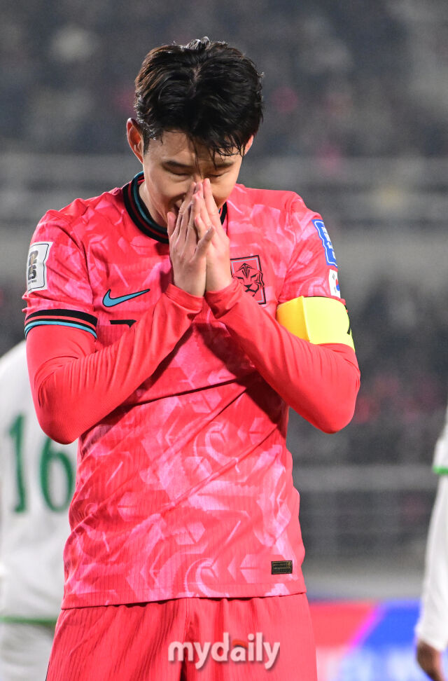 대한민국 축구대표팀 손흥민이 20일 오후 경기도 고양종합운동장에서 진행된 