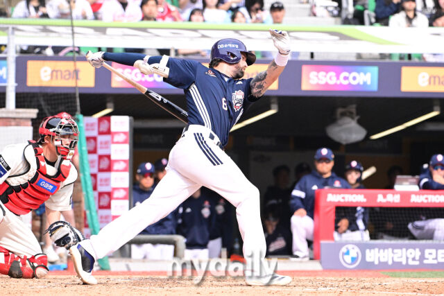 케이브가 세 번째 타석인 5회초 김광현을 볼에 삼진을 당하고 있다.