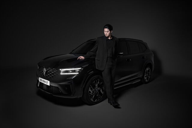 그랑 콜레오스 에스프리 알핀 누아르와 공식 앰버서더 오상욱 선수. /르노코리아