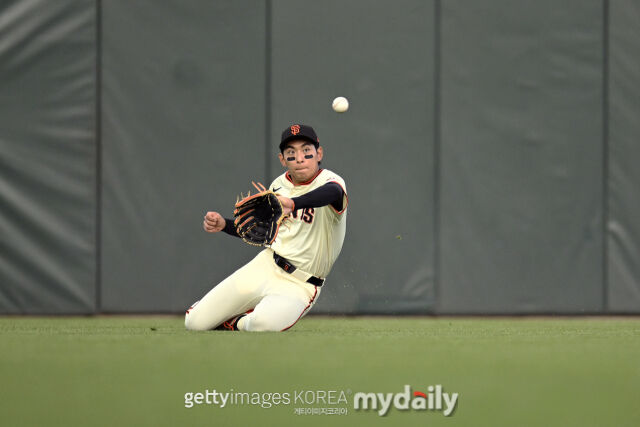 이정후는 수비에서도 수준급 기량을 선보이고 있다. /게티이미지코리아