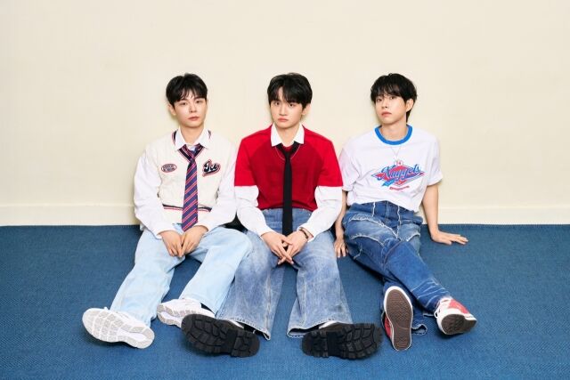 밴드 루시/미스틱스토리