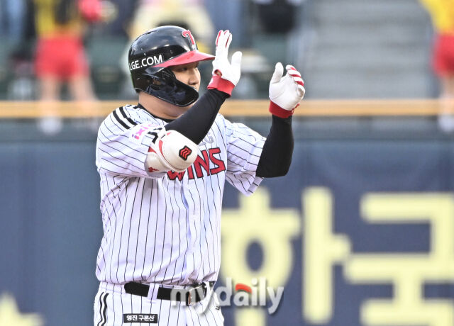 2타점 적시타 터뜨린 문보경 / 송일섭 기자