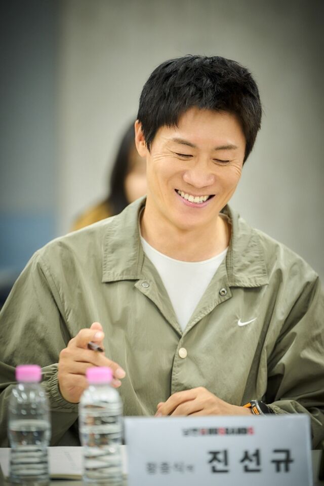 넷플릭스 영화 '남편들'/넷플릭스