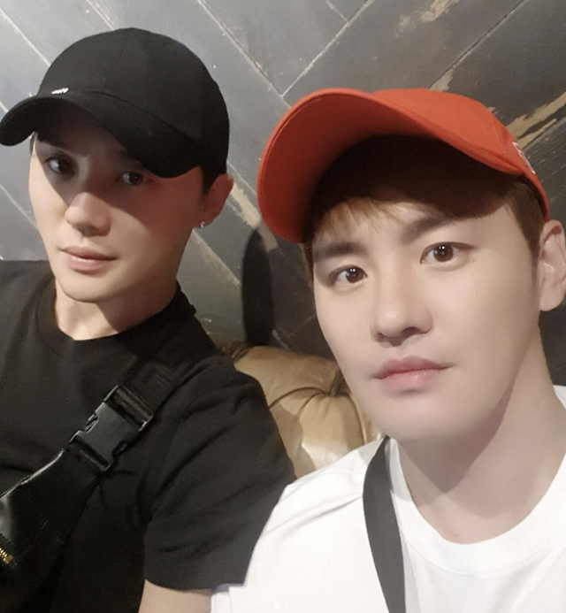 김무영-김준수 / 소셜미디어
