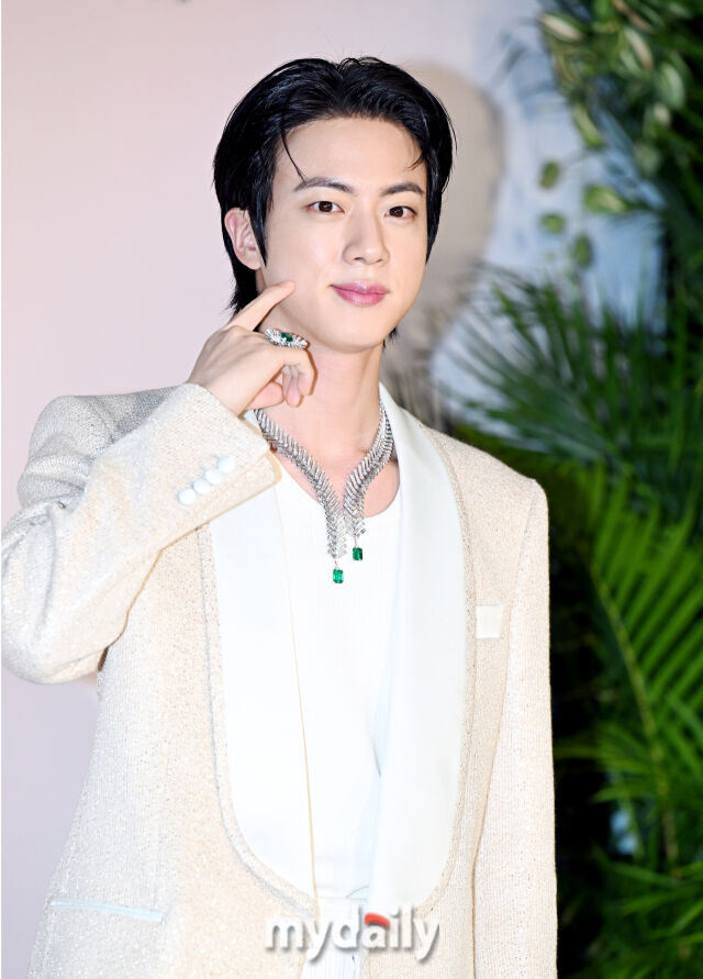 방탄소년단 진 / 마이데일리