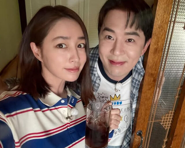 이민정이 붐과 함께 다정하게 찍은 사진을 공개했다. / 이민정 소셜미디어 캡처 