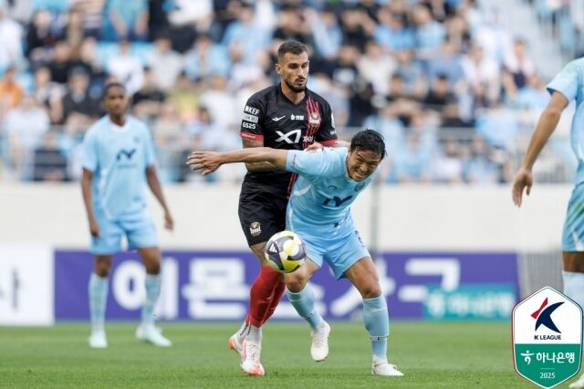 대구와 서울의 경기 모습/한국프로축구연맹