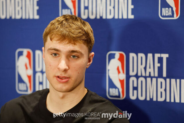 NBA 드래프트 1순위로 지명될 것으로 보이는 듀크대 쿠퍼 플래그./게티이미지코리아
