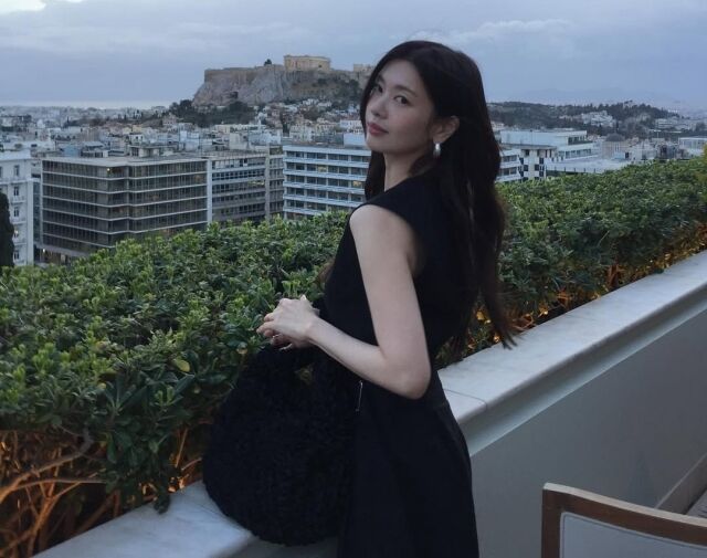 배우 정소민이 화보 같은 일상 사진을 공개했다. / 정소민 인스타그램 캡처