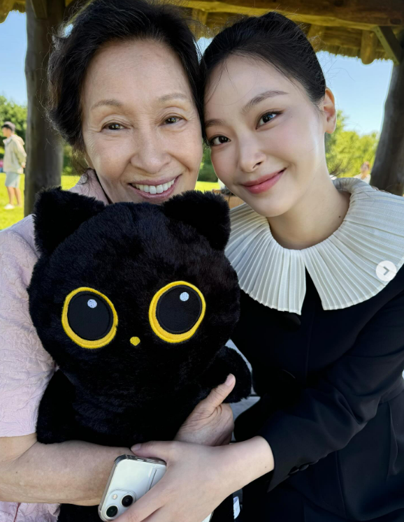 배우 김혜자, 최희진/최희진 인스타그램