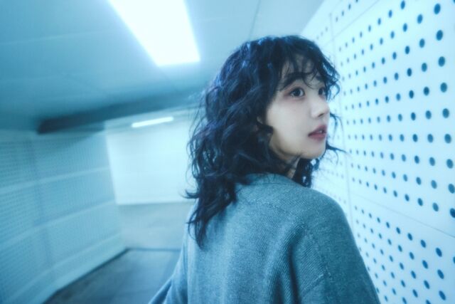QWER 히나 미니 3집 콘셉트 포토 / 타마고 프로덕션