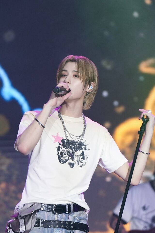 그룹 보이넥스트도어/KOZ엔터테인먼트