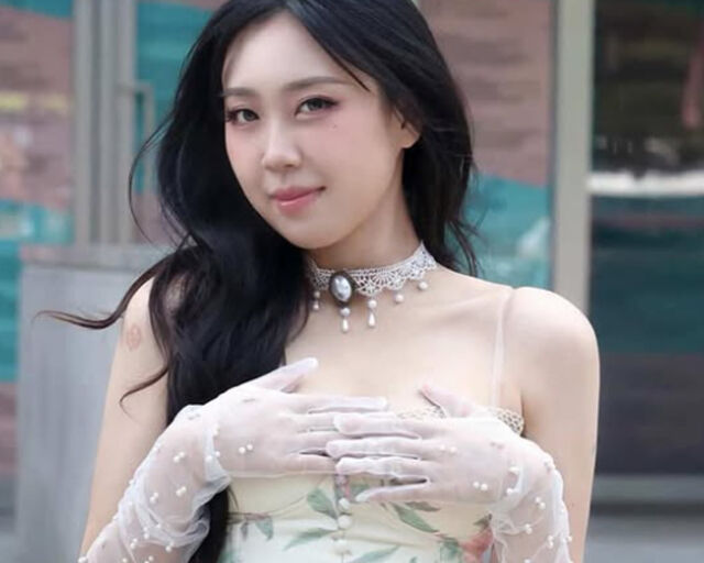 이영지가 풍성한 볼륨을 자랑해 눈길을 끌고 있다. / 이영지 소셜미디어 캡처