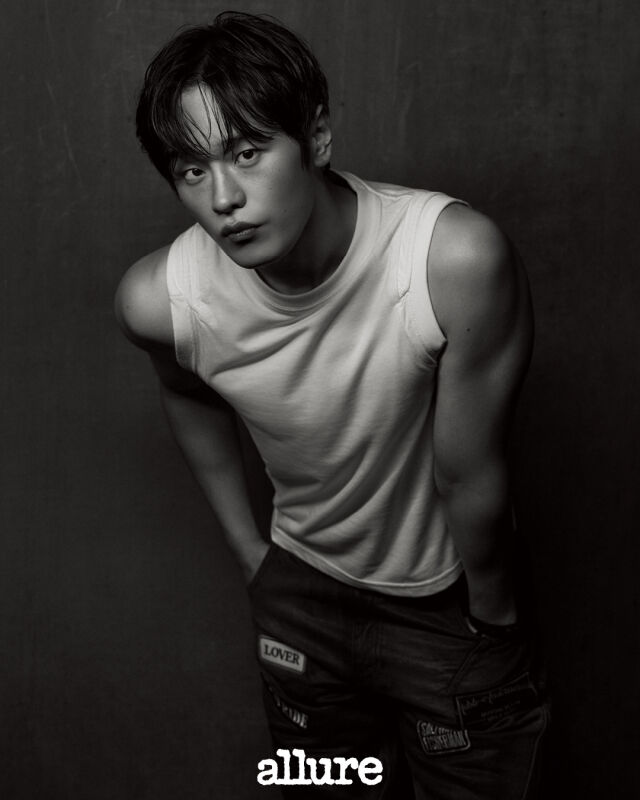 배우 김도완/얼루어 코리아